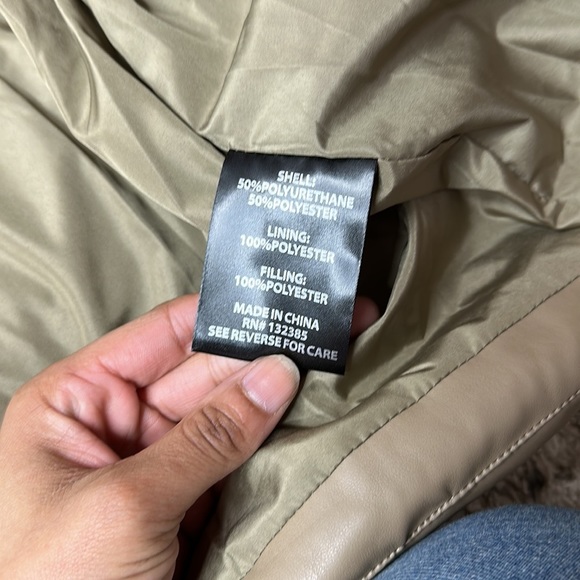 Love Token Hooded Puffer Jacket Size L NWT - Picture 6 of 9